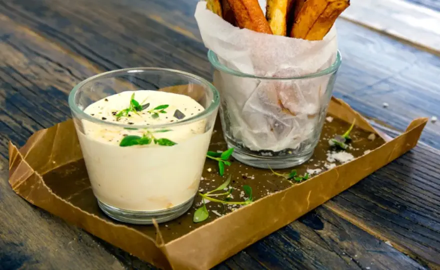 Crème fraiche-sås: 5 enkla varianter som lyfter din mat