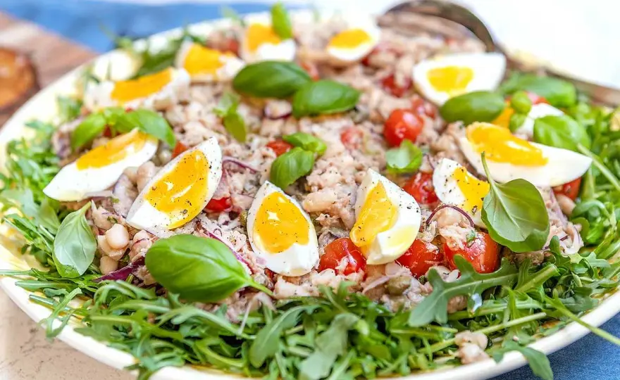 Tonfisksallad - Så väljer du rätt dressing för perfekt smak