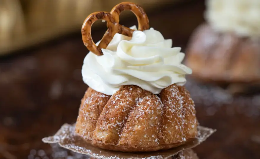 Vit chokladfrosting - Så lyckas du med smak & konsistens